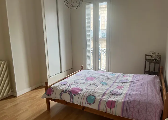 Deniz Apartamento Burdeos